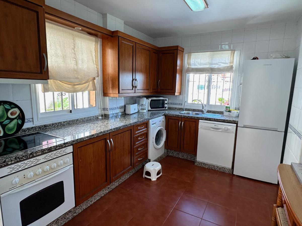Spacious Family Villa Aljamar 8A Нерха Экстерьер фото