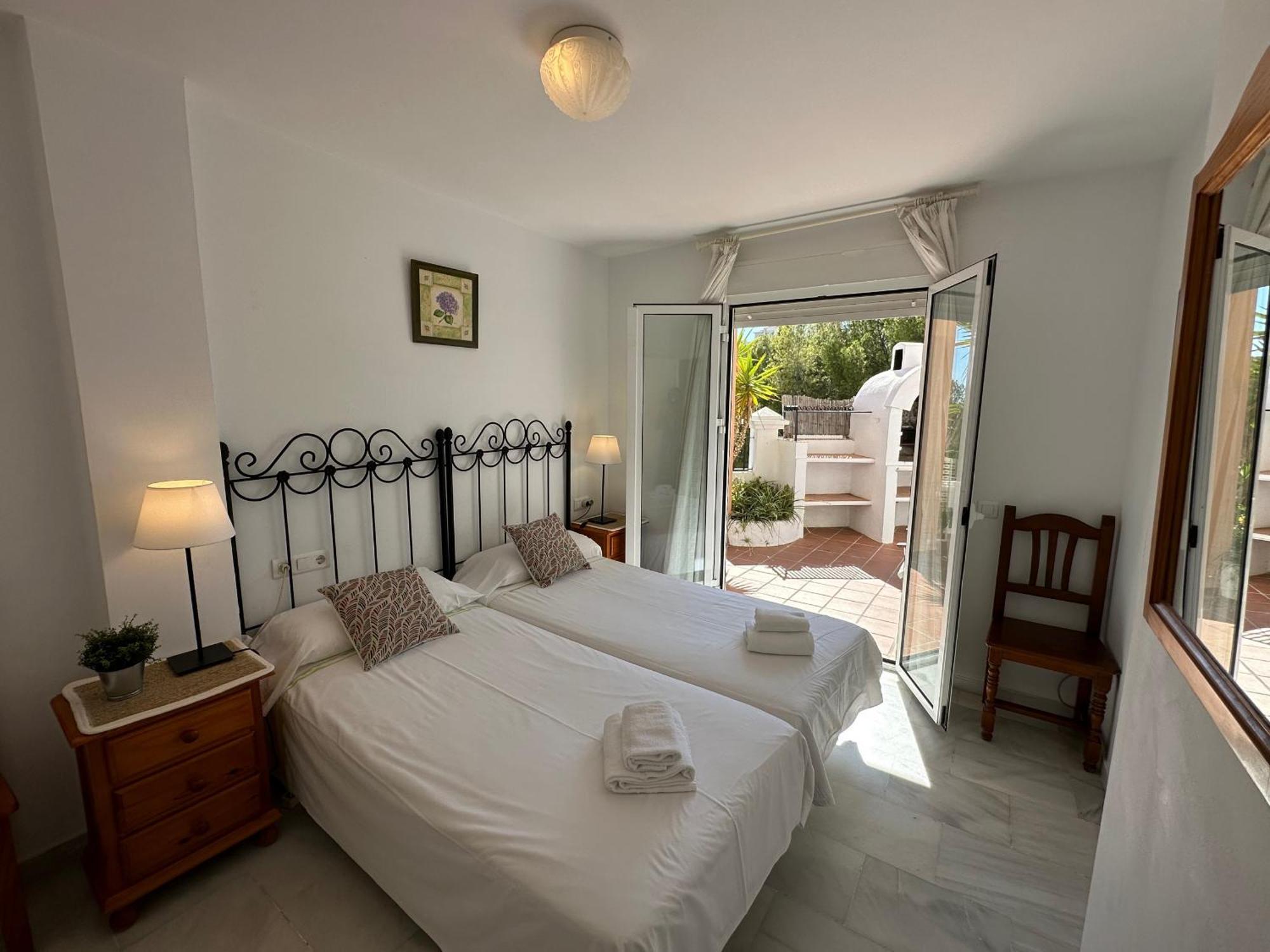 Spacious Family Villa Aljamar 8A Нерха Экстерьер фото