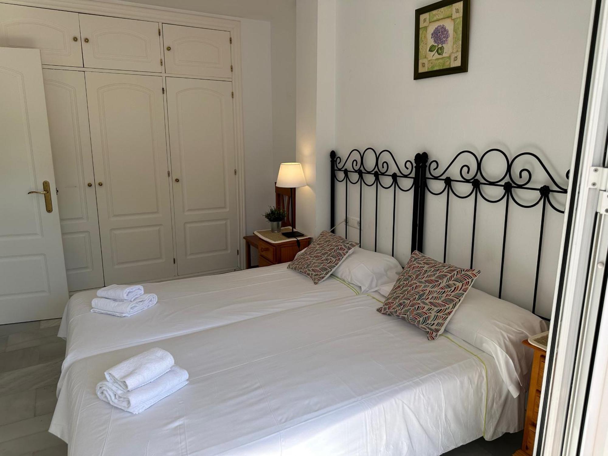 Spacious Family Villa Aljamar 8A Нерха Экстерьер фото