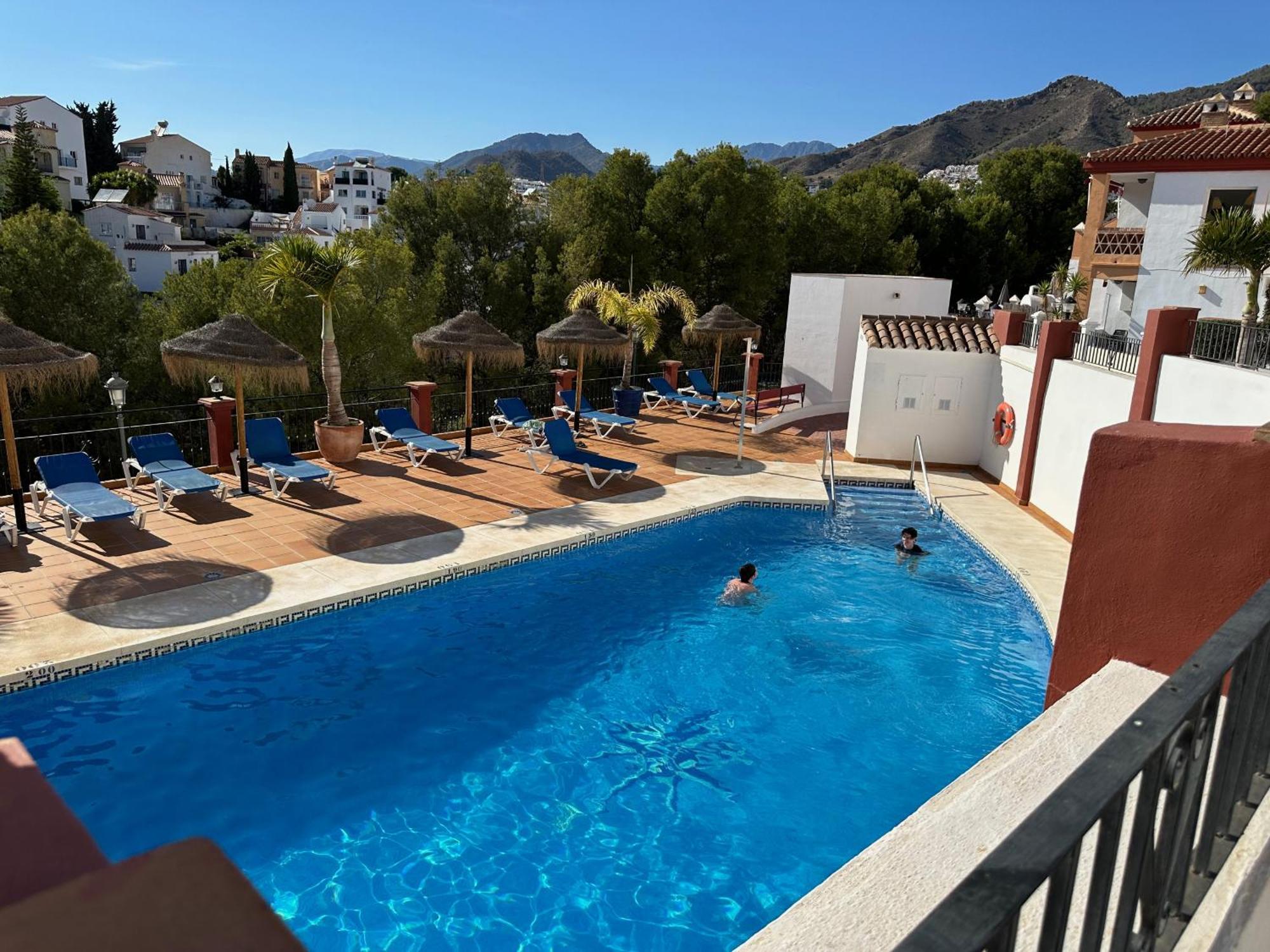 Spacious Family Villa Aljamar 8A Нерха Экстерьер фото
